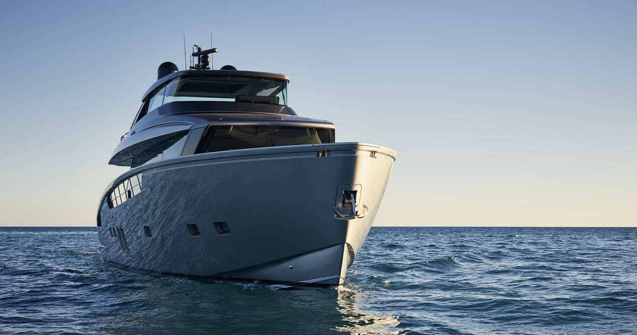 Купить яхту-кроссовер SX76