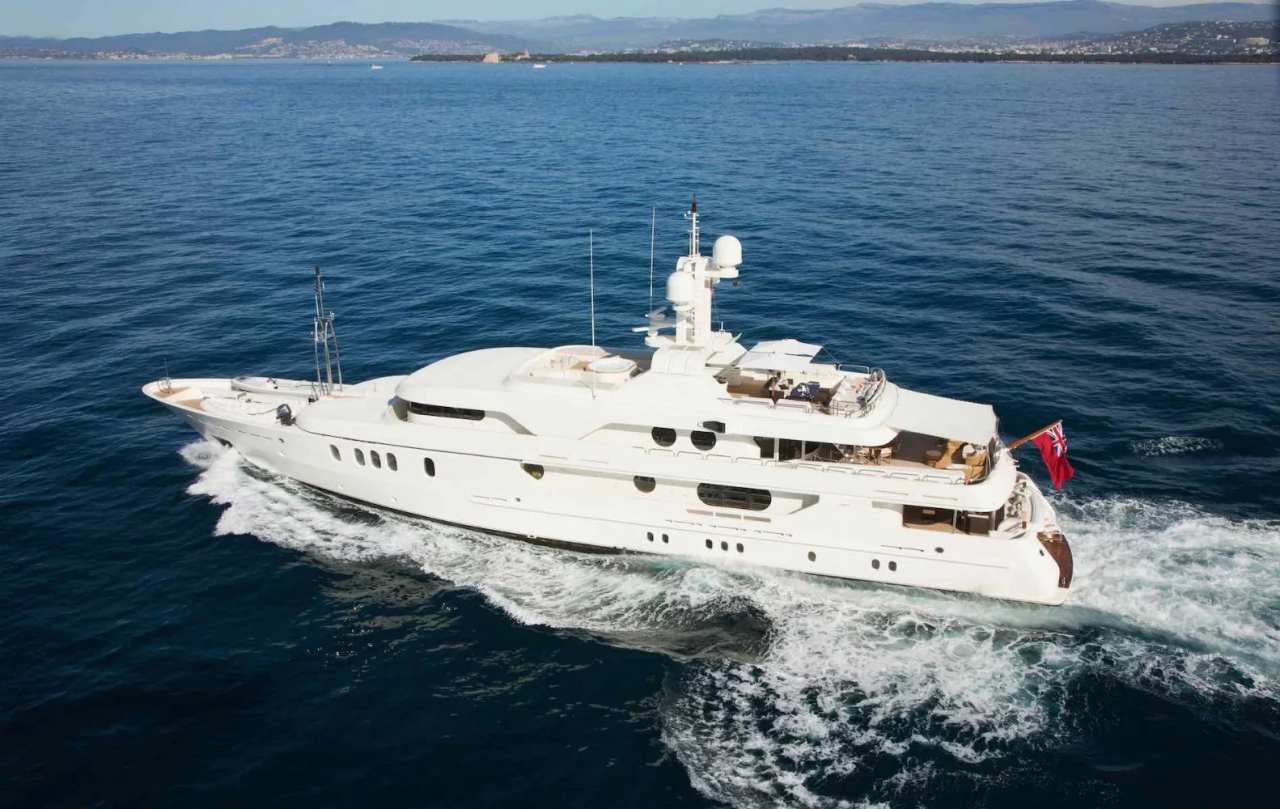 Amels Mercury | Экстерьер 5