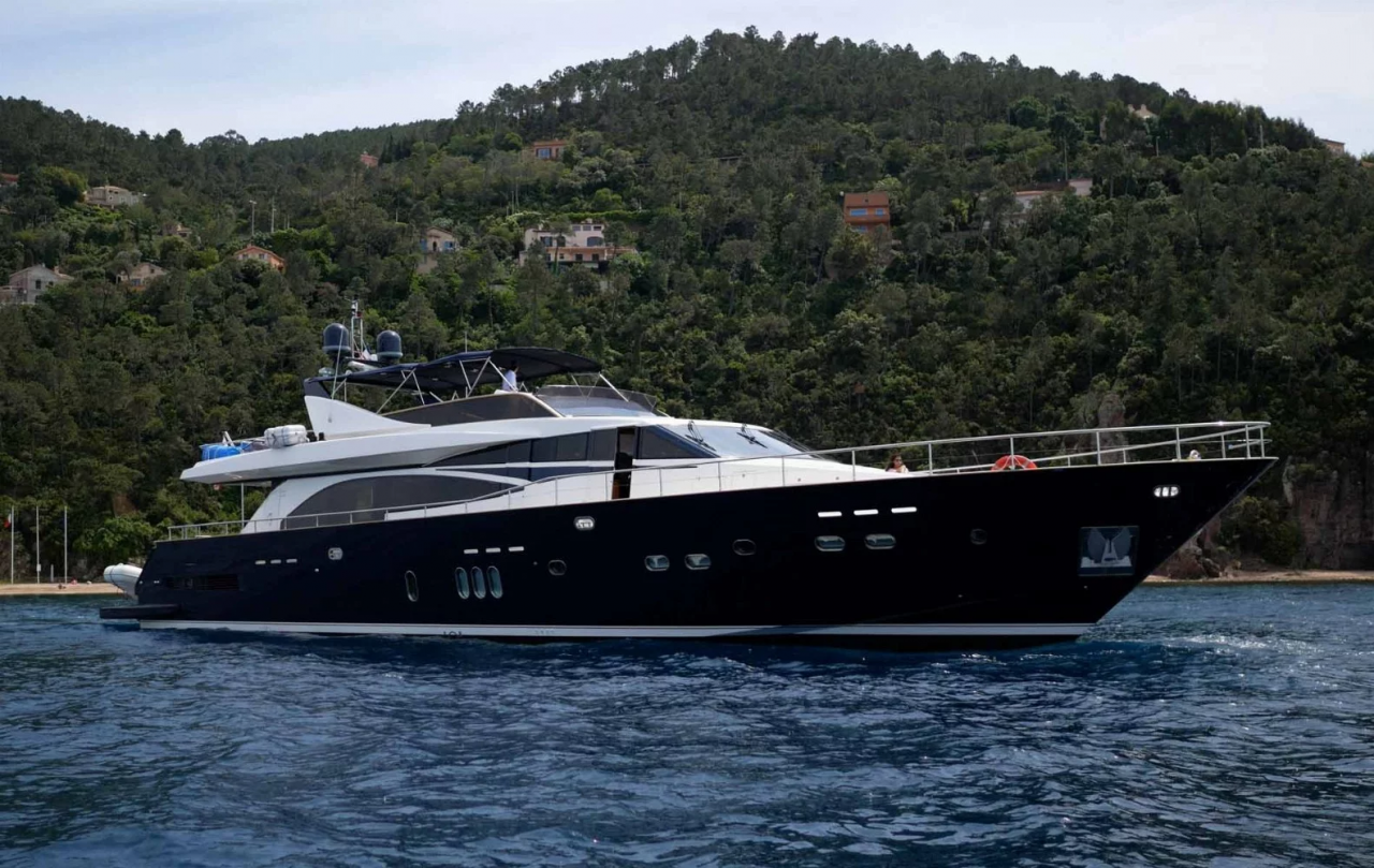 Couach 2800 Fly Lady Amanda | Экстерьер 2