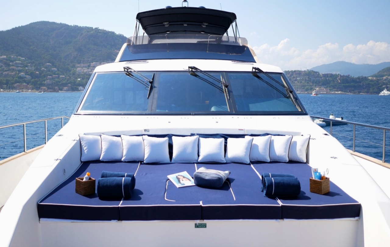 Couach 2800 Fly Lady Amanda | Экстерьер 7