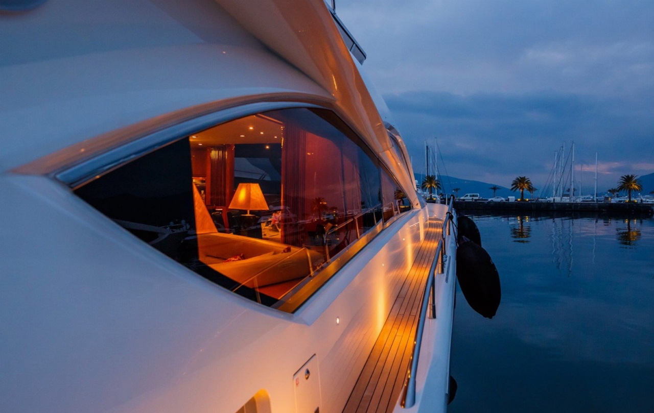 Sunseeker 82 Basya Nicoli | Экстерьер 5