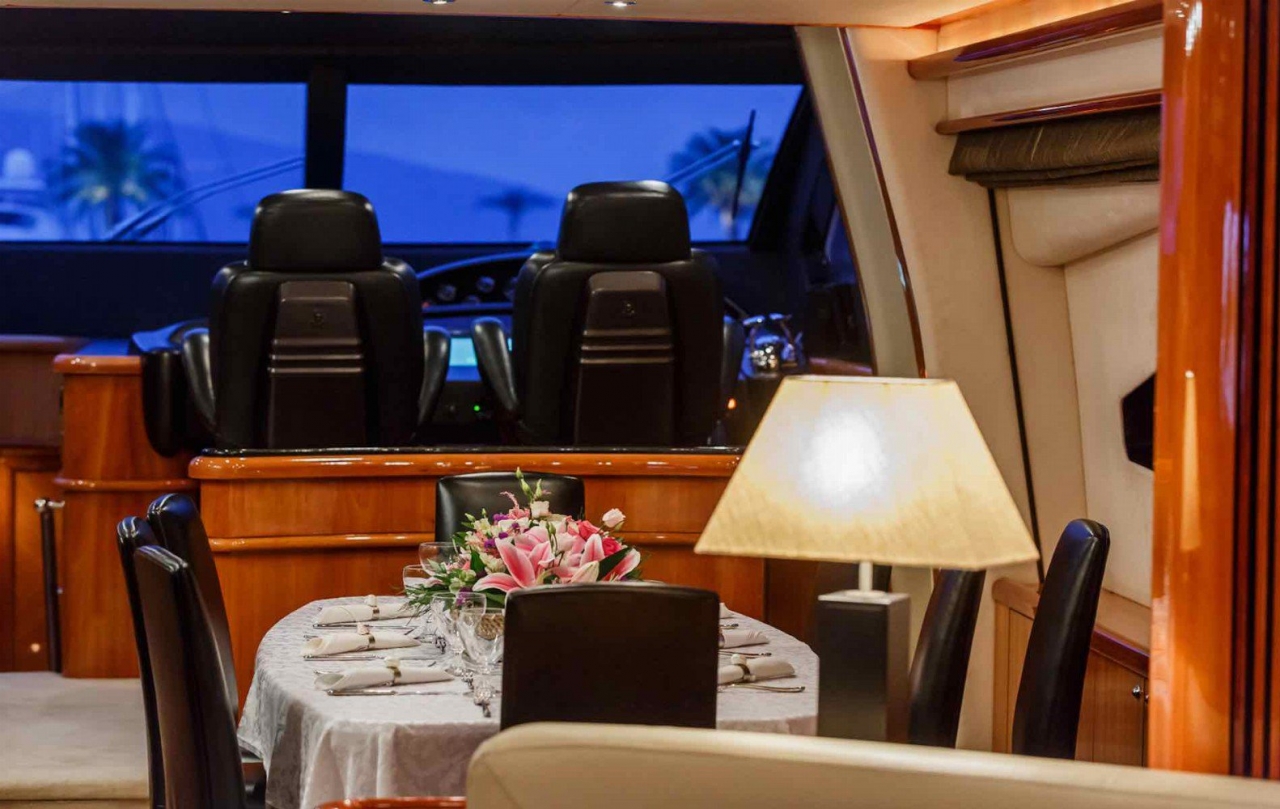 Sunseeker 82 Basya Nicoli | Интерьер 4