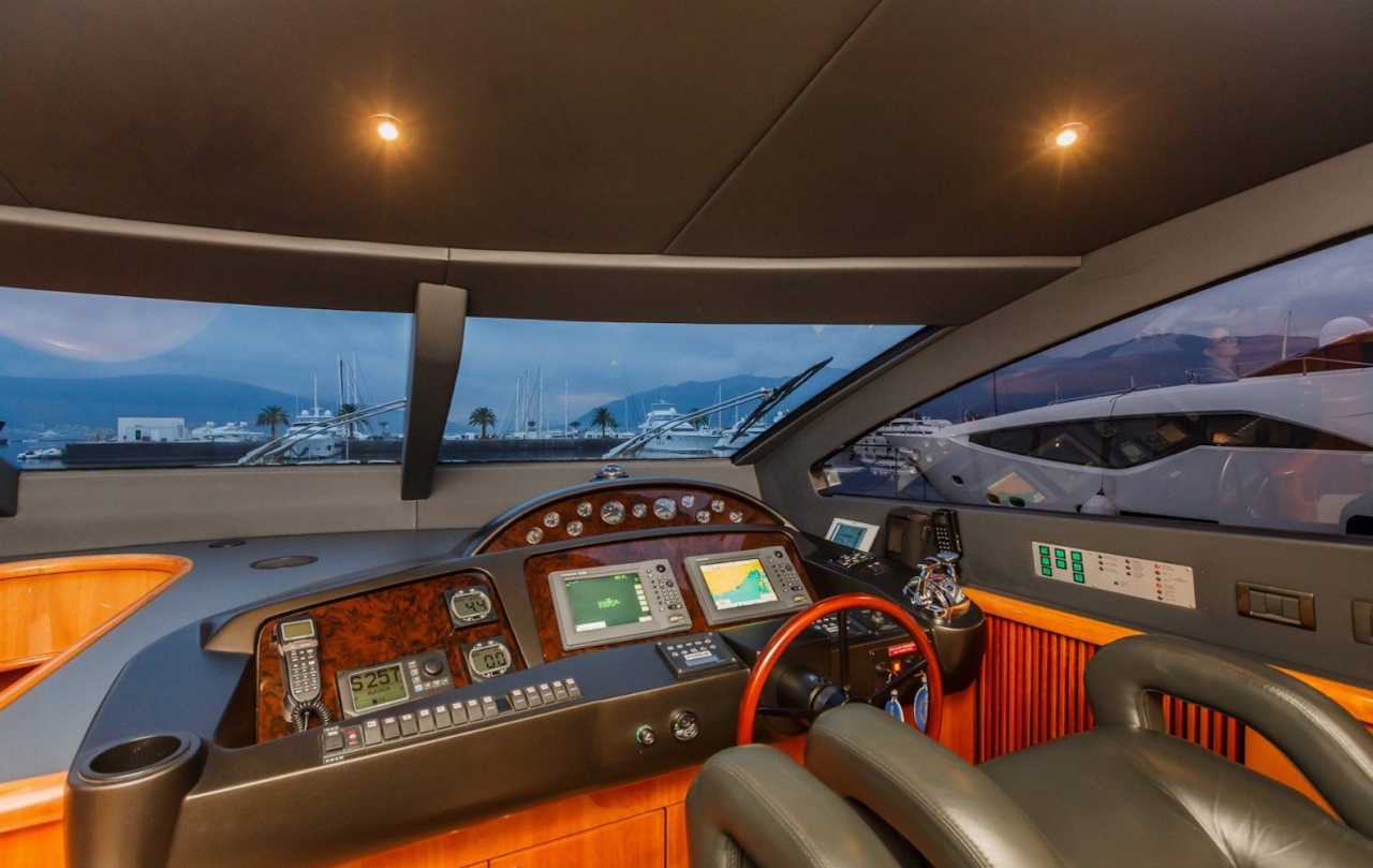 Sunseeker 82 Basya Nicoli | Интерьер 5