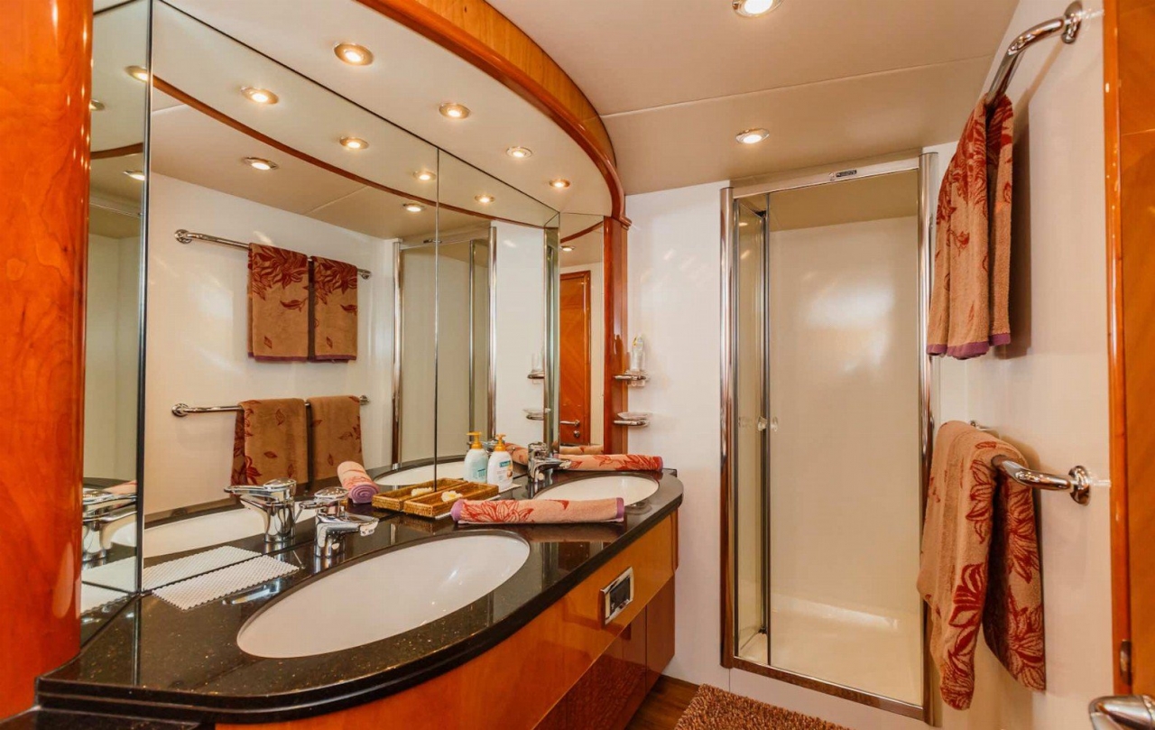 Sunseeker 82 Basya Nicoli | Интерьер 8