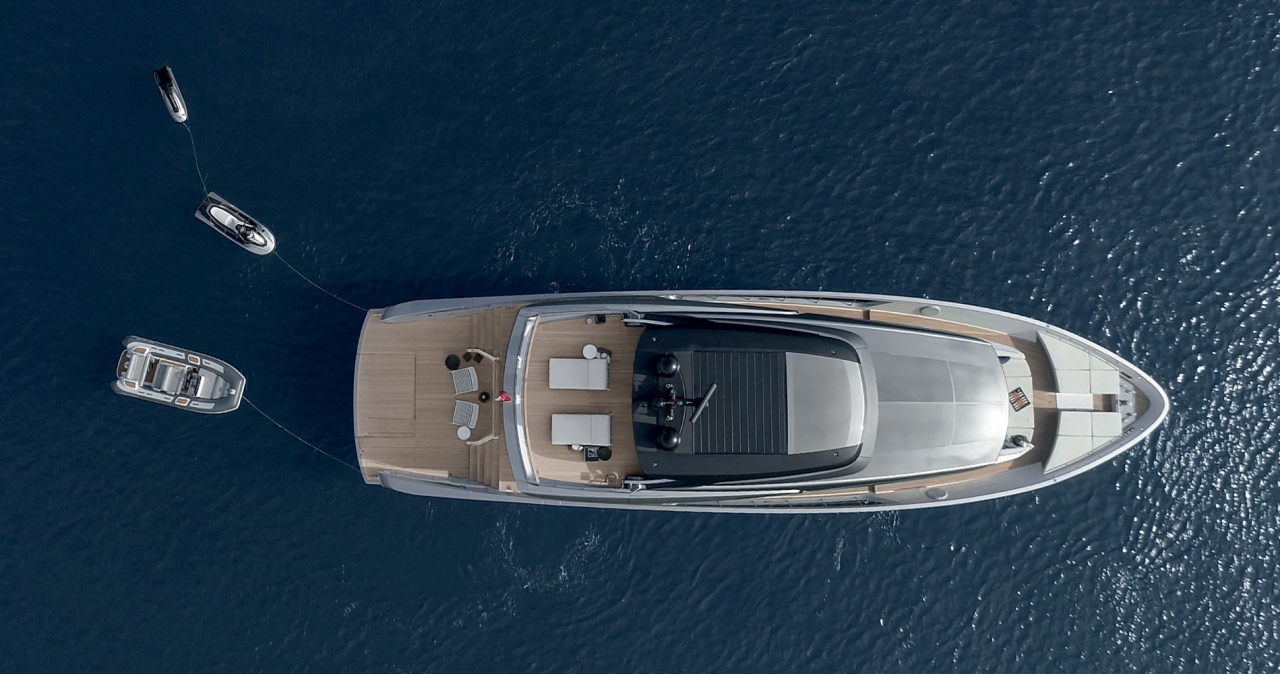 Купить моторную яхту-кроссовер Sanlorenzo в России