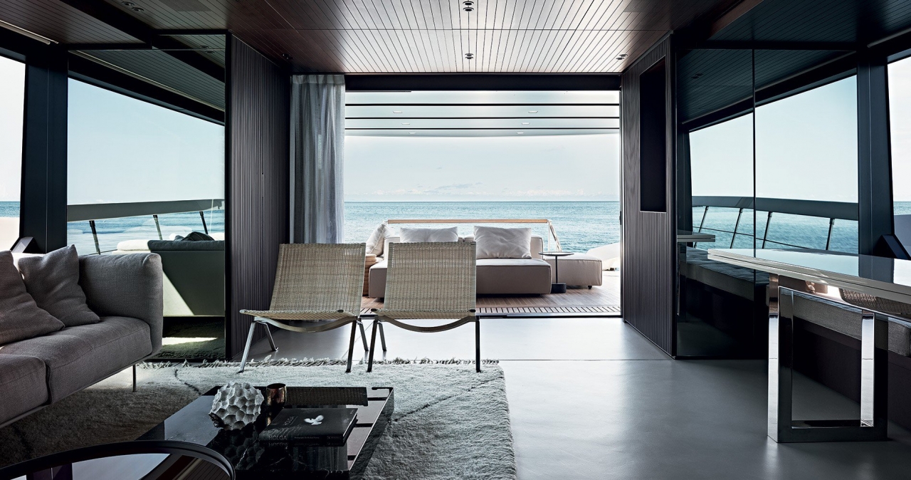 Купить моторную яхту-кроссовер Sanlorenzo в России