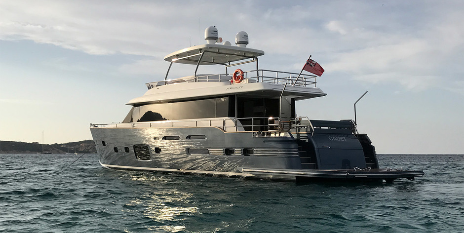 Azimut Magellano 76 CADET | Экстерьер 1