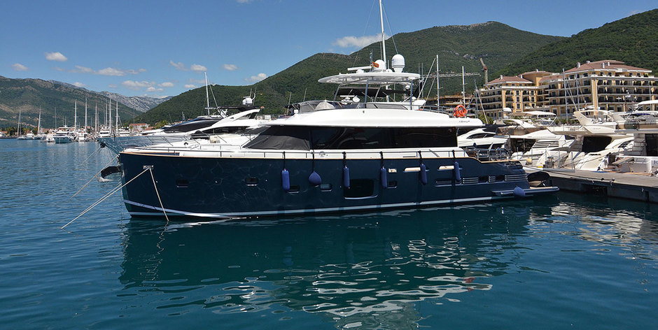 Azimut Magellano 76 CADET | Экстерьер 2