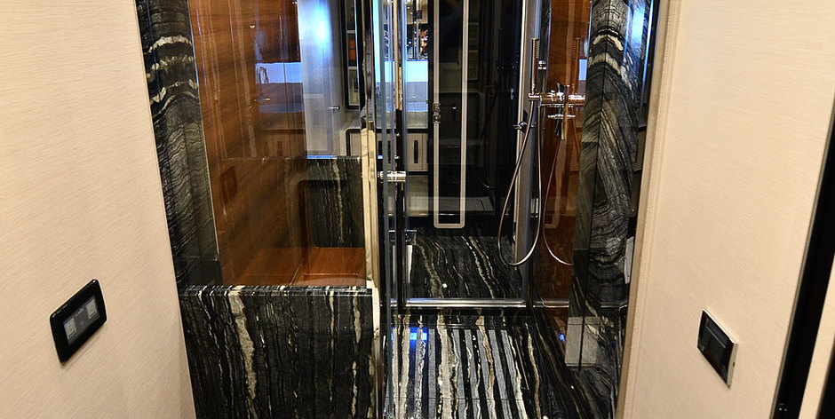 Azimut Magellano 76 CADET | Интерьер 6