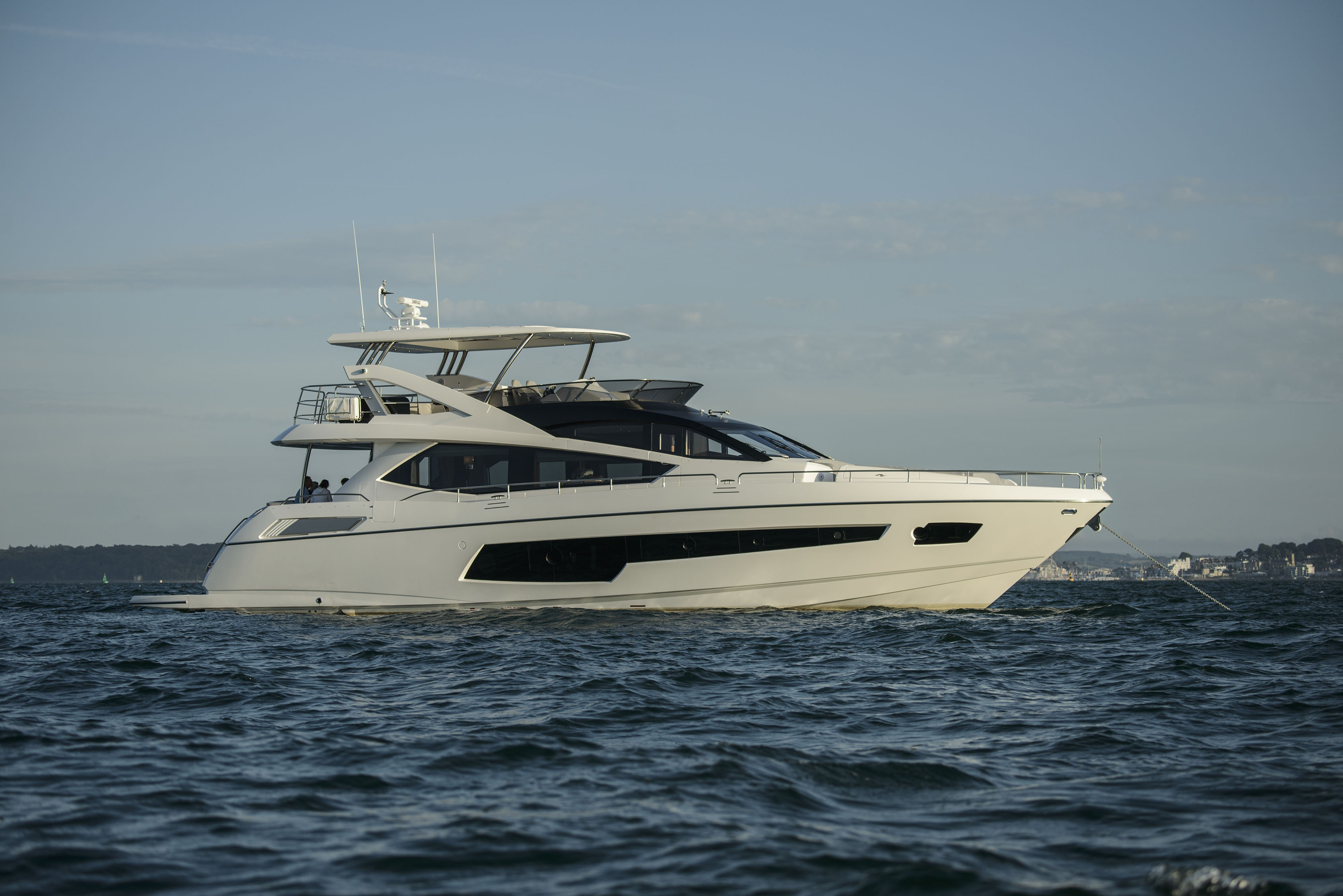 Sunseeker 75 Yacht AMISHA | Экстерьер 8