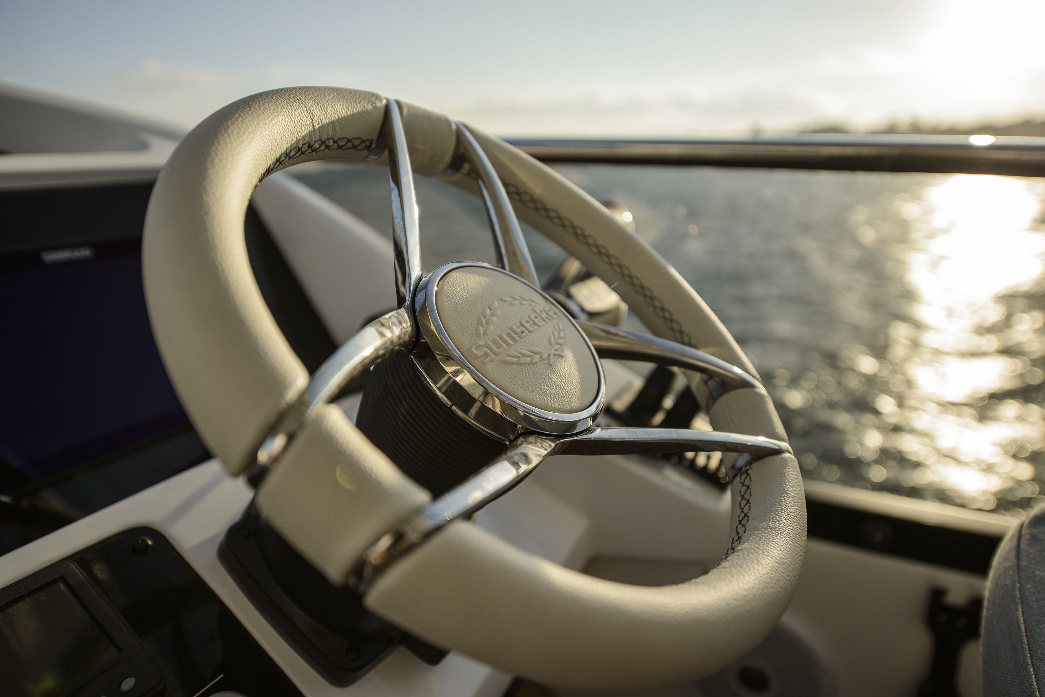 Sunseeker 75 Yacht AMISHA | Интерьер 4