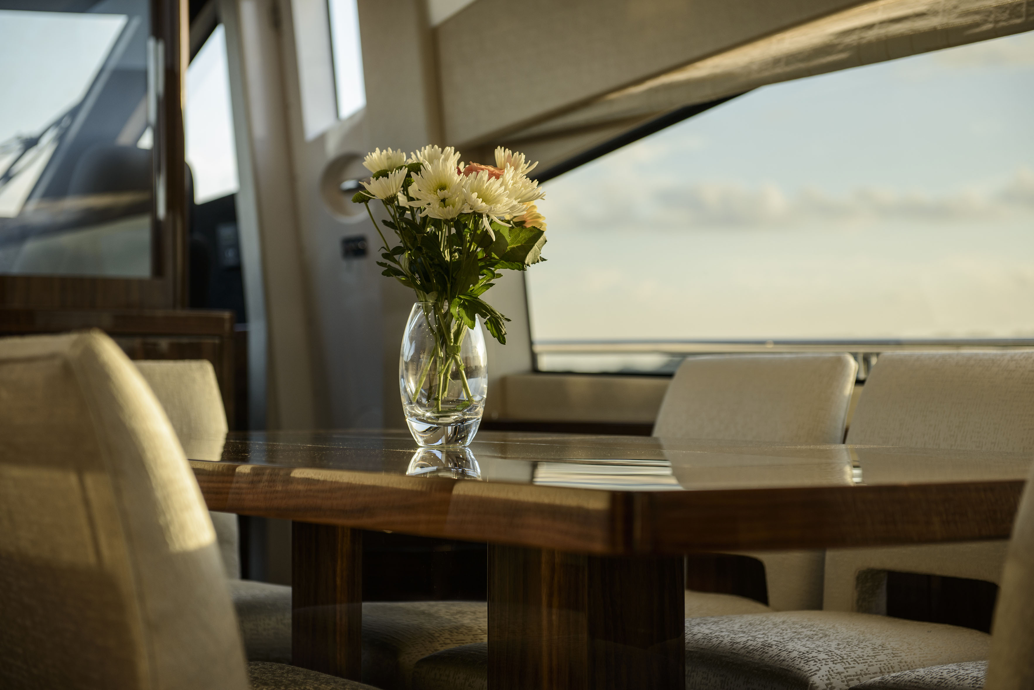 Sunseeker 75 Yacht AMISHA | Интерьер 6