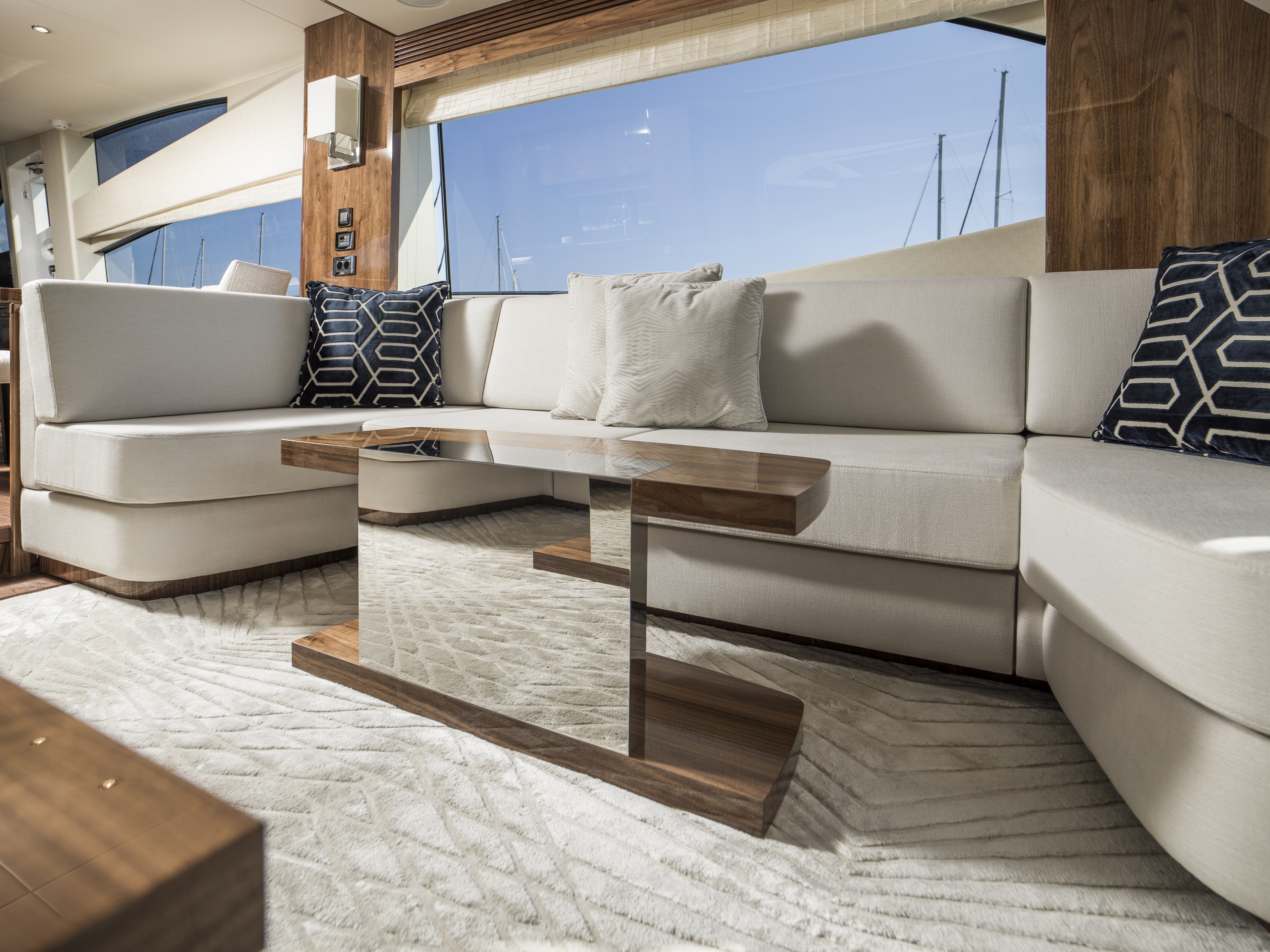 Sunseeker 75 Yacht AMISHA | Интерьер 25