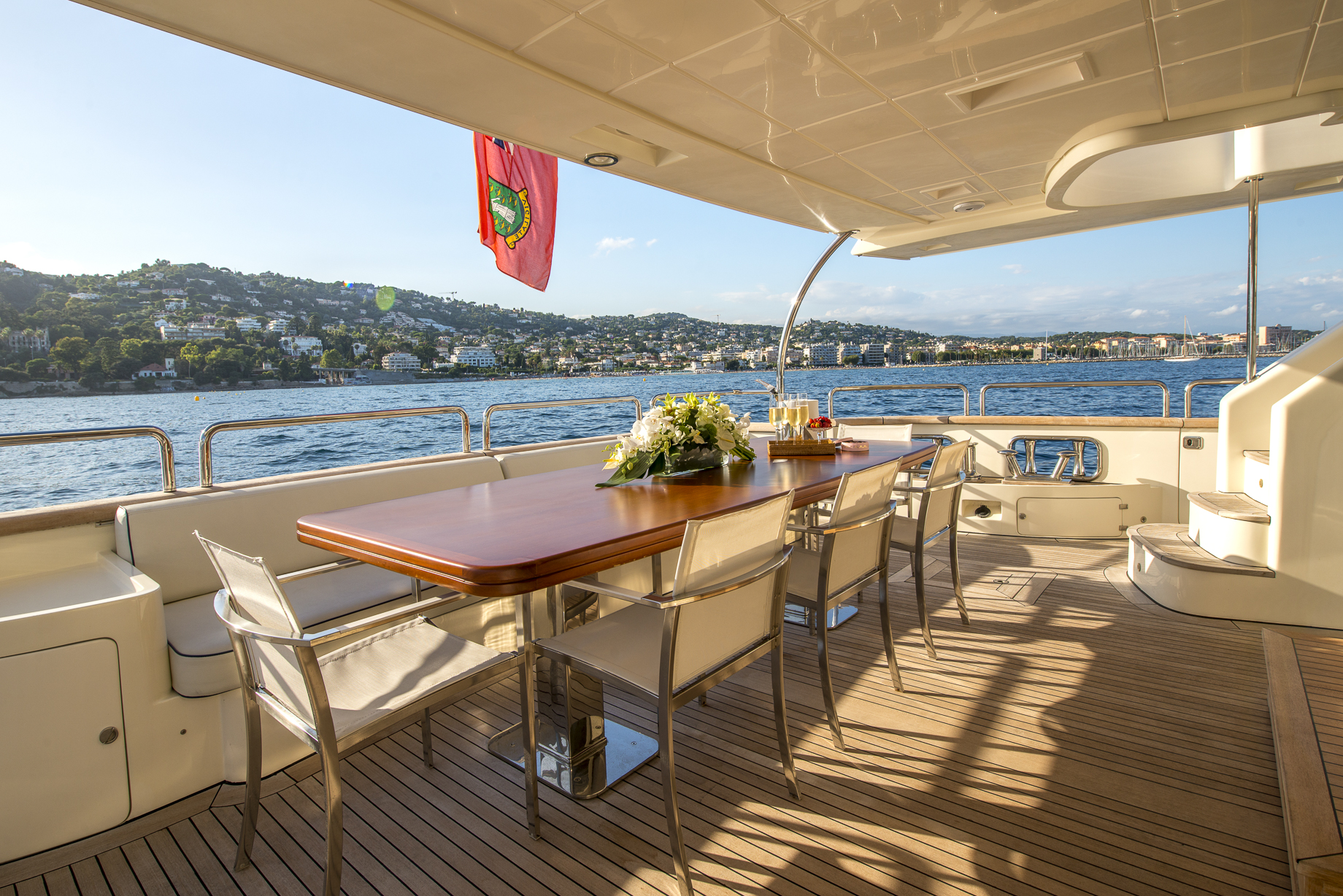 Azimut 105 La Rubia | Интерьер 12