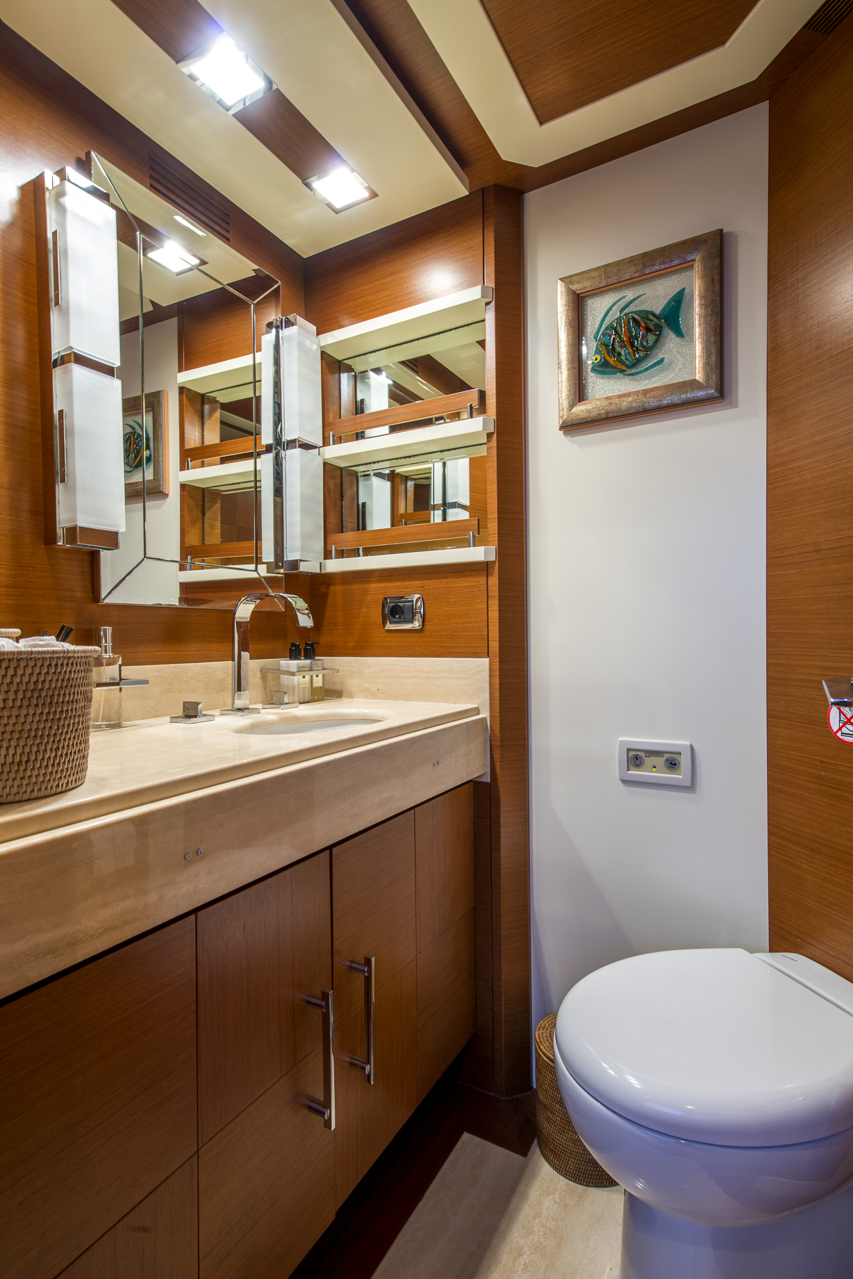 Azimut 105 La Rubia | Интерьер 5