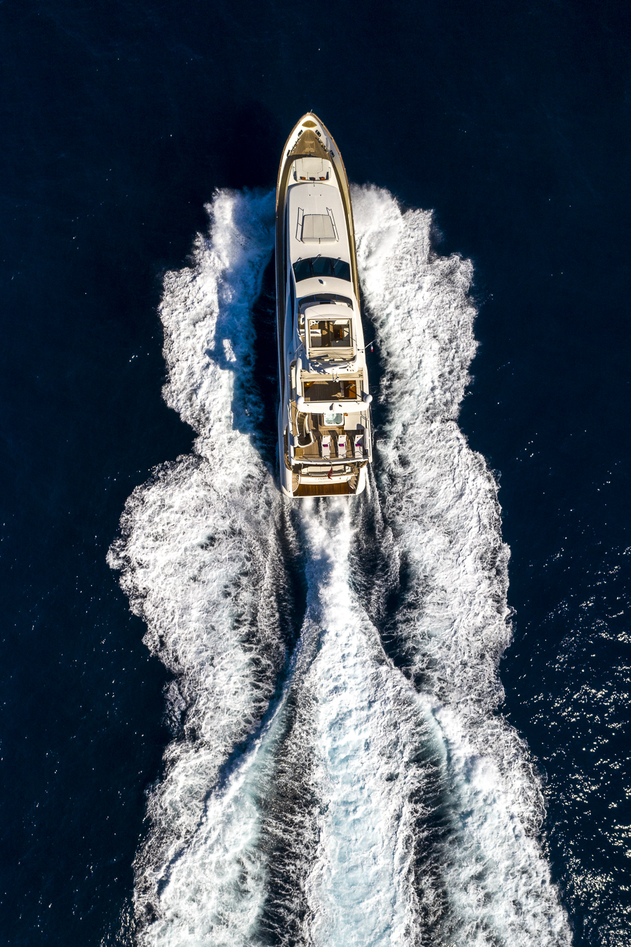 Azimut 105 La Rubia | Экстерьер 6