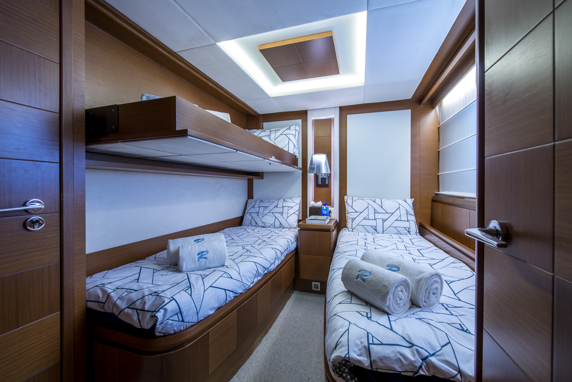 Azimut 105 La Rubia | Интерьер 29