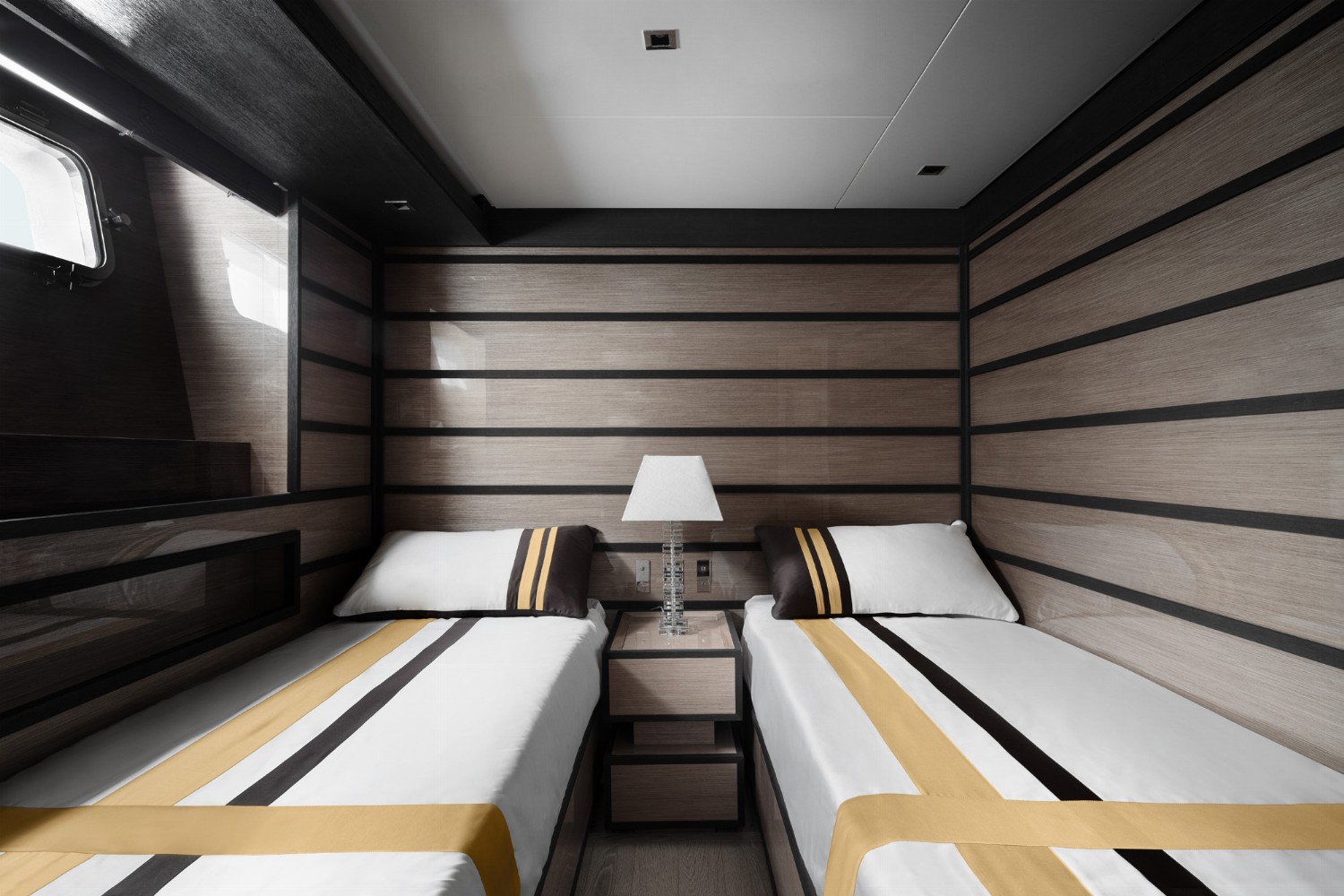 Яхта Sanlorenzo SL96A интерьер яхты