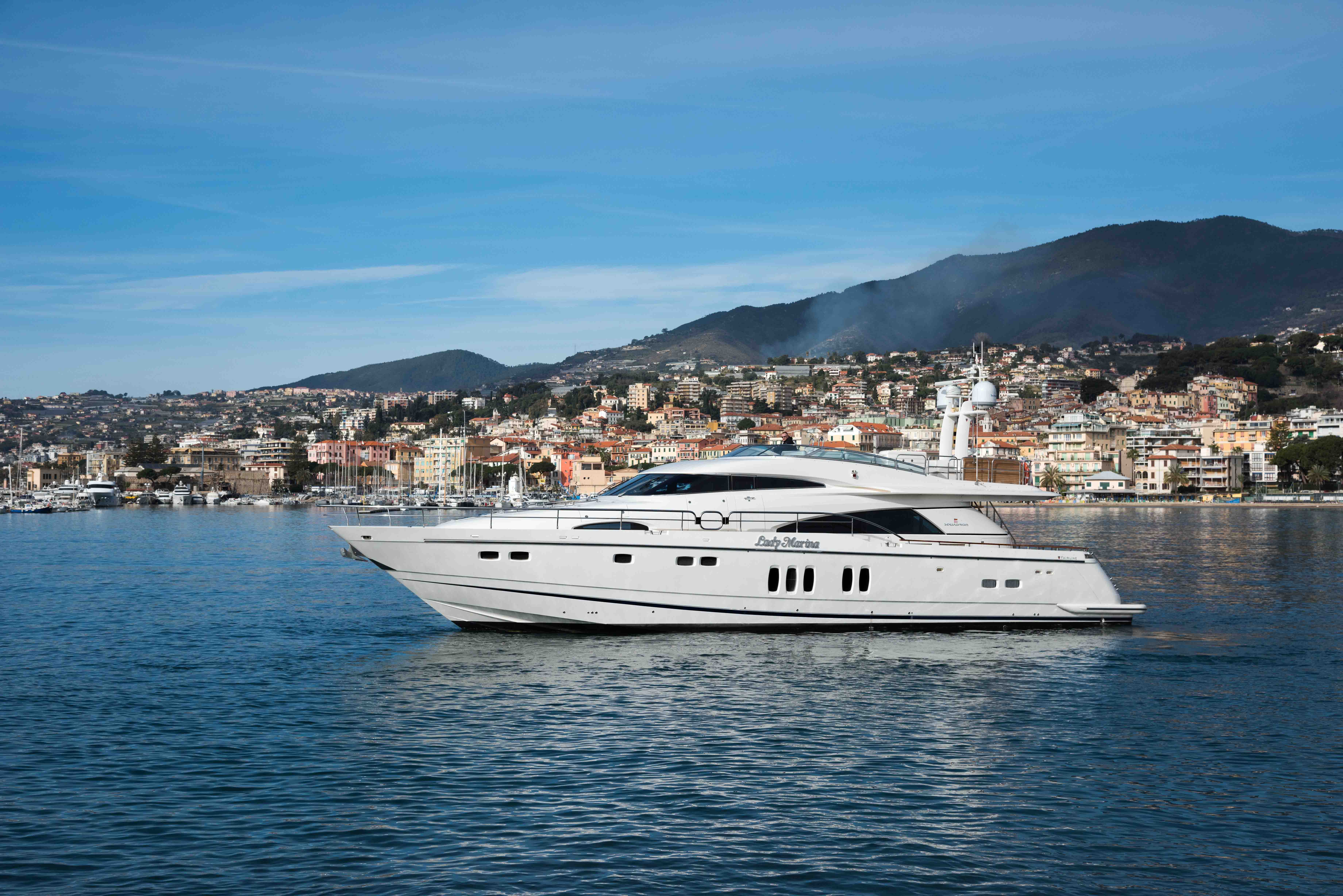 Яхта б/у Fairline Squadron 74