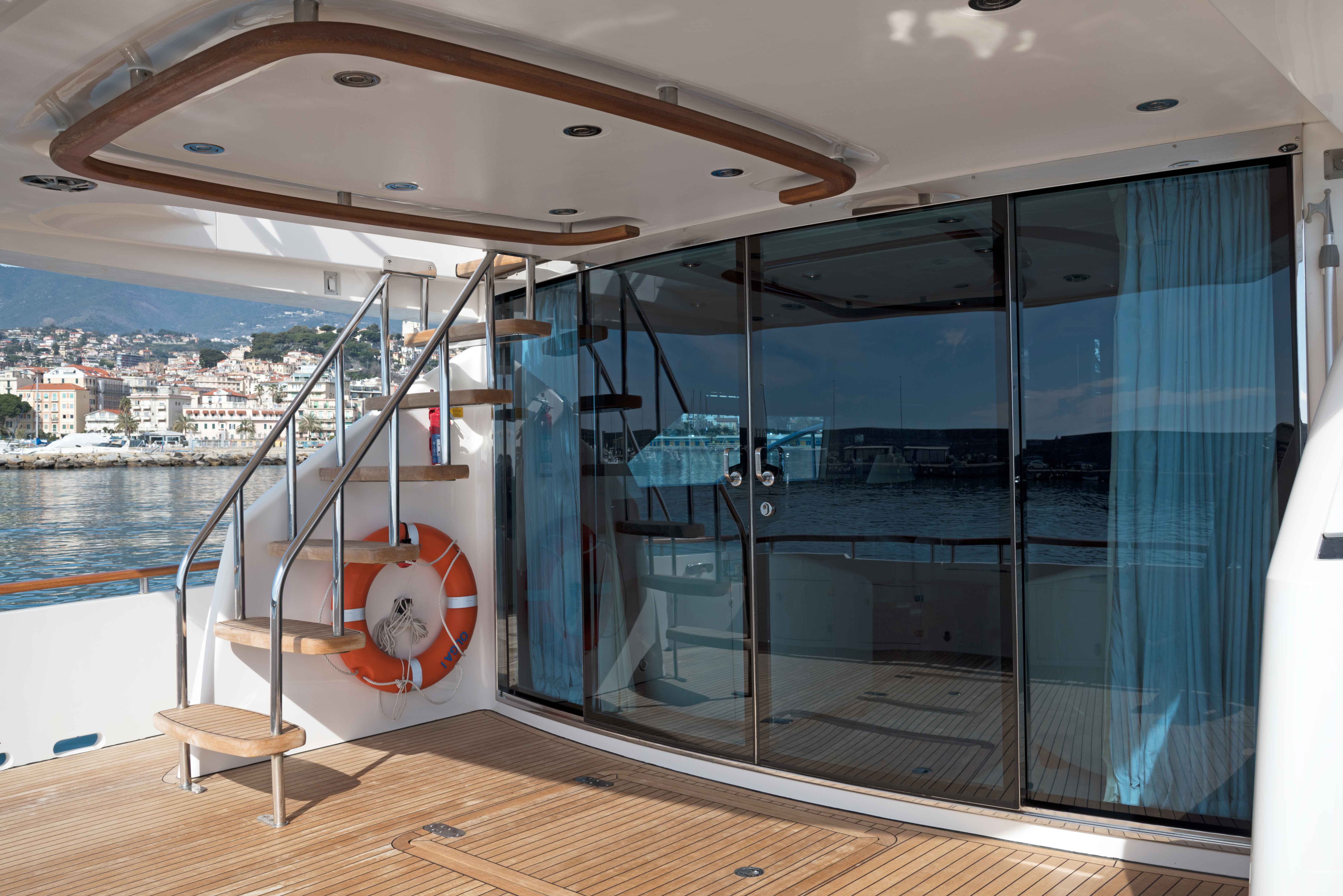 Fairline Squadron 74 Lady Marina | Экстерьер 3