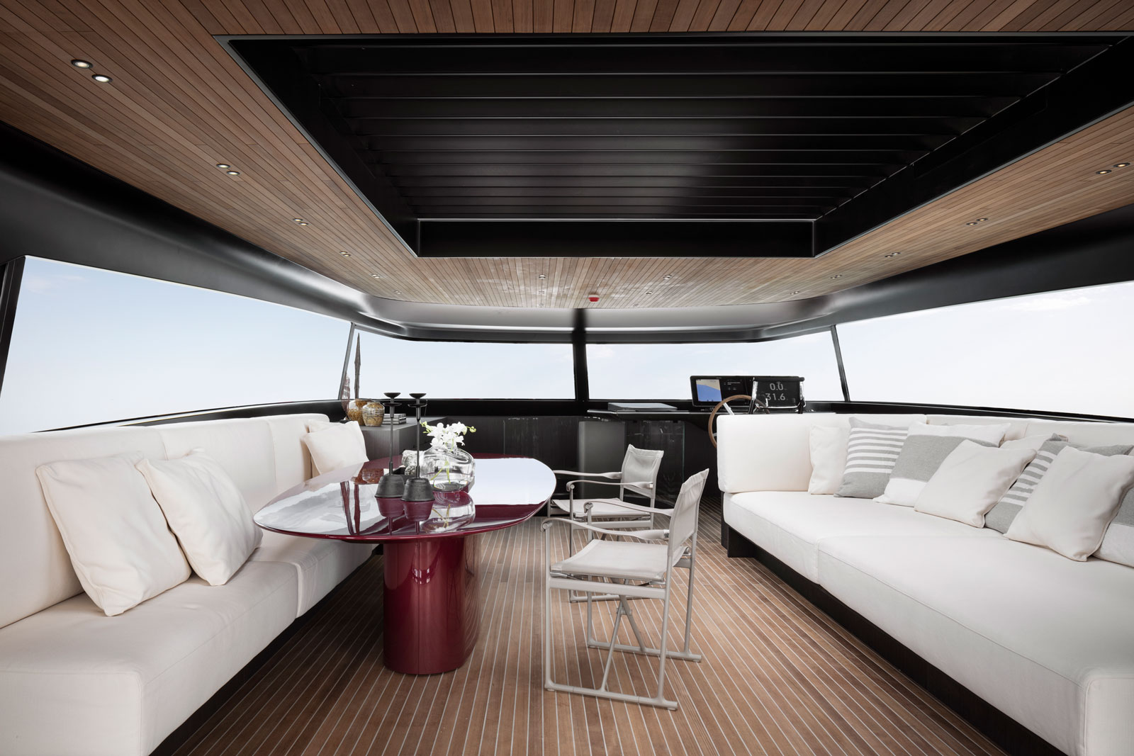 Яхта Sanlorenzo SX112 интерьер
