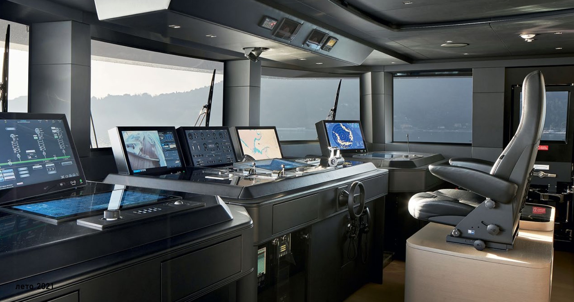 Купить элитную супреъяхту в России у официального представителя итальянской верфи