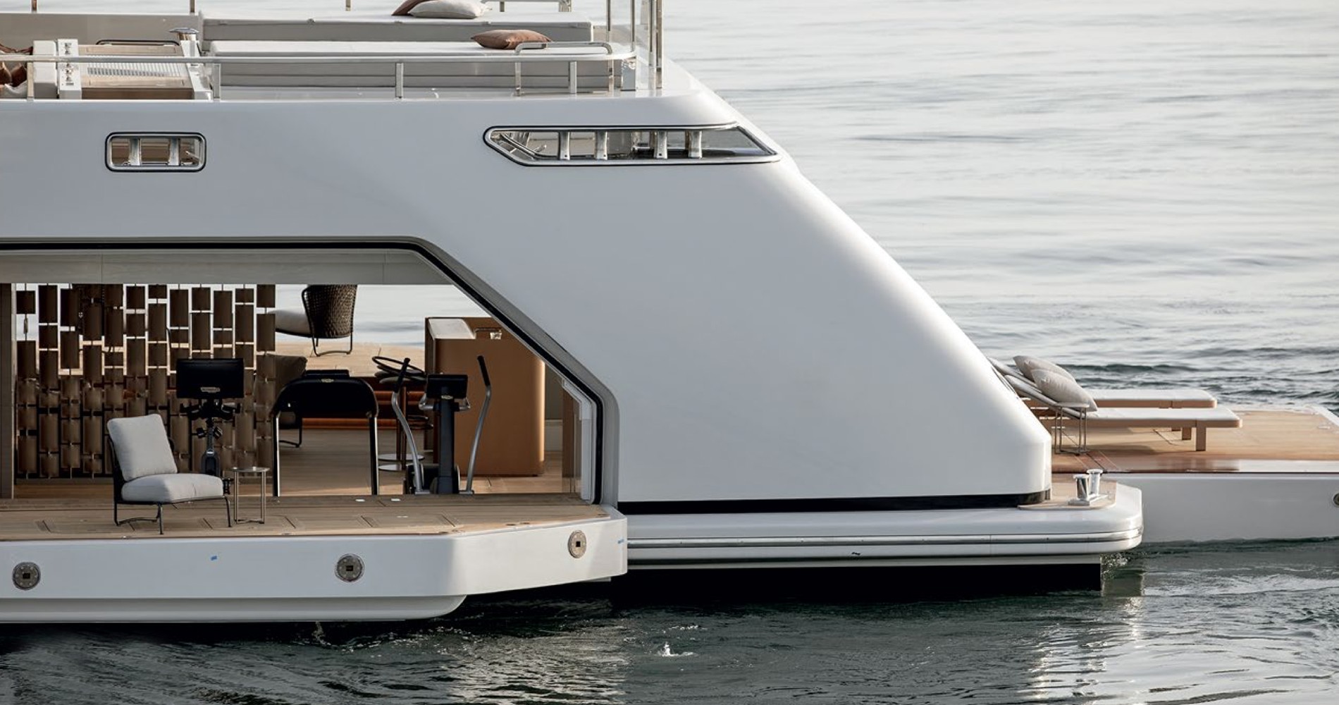 роскошная суперъяхта купить в россии и СНГ