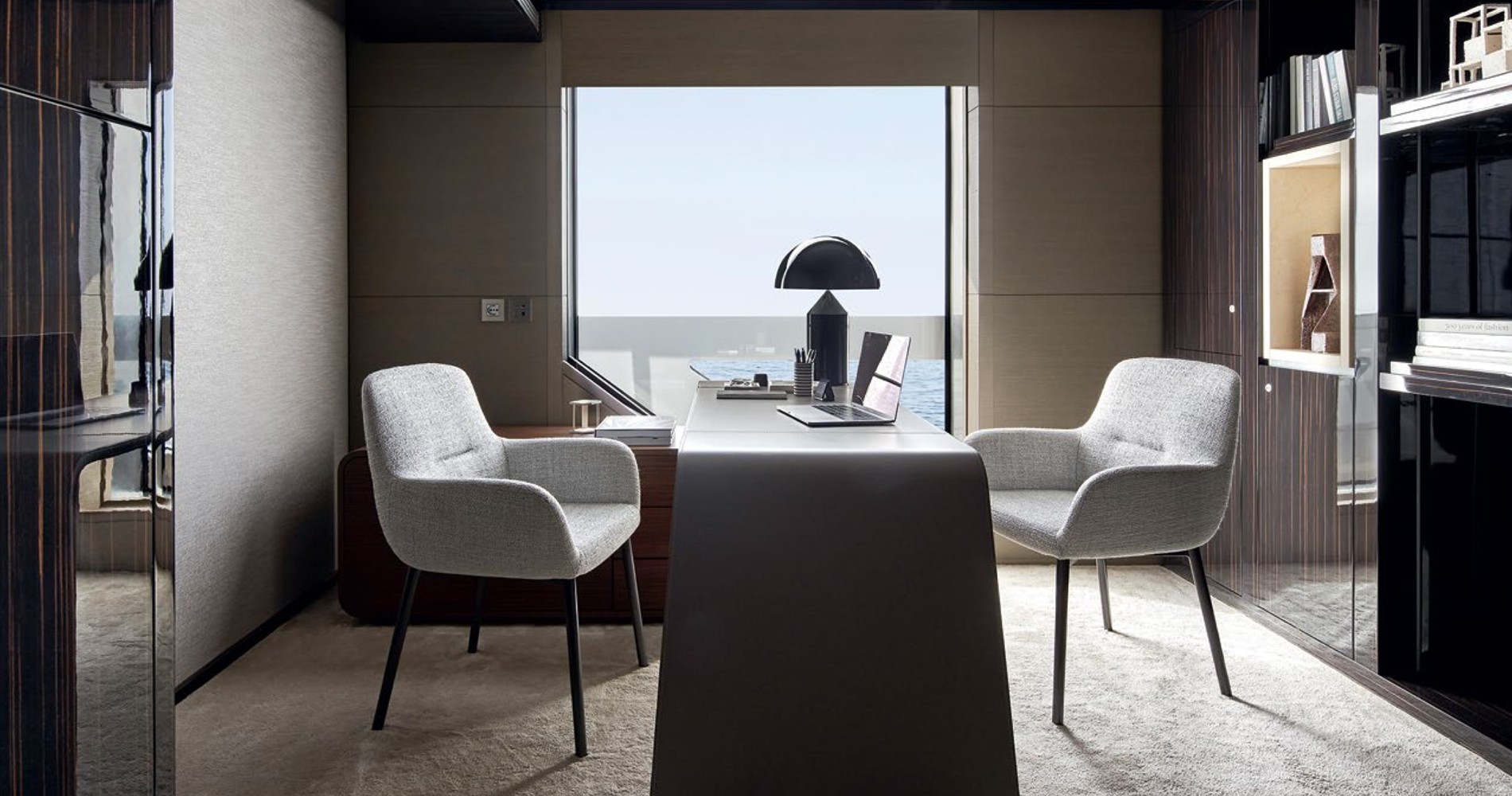 Купить элитную супреъяхту в России у официального представителя итальянской верфи