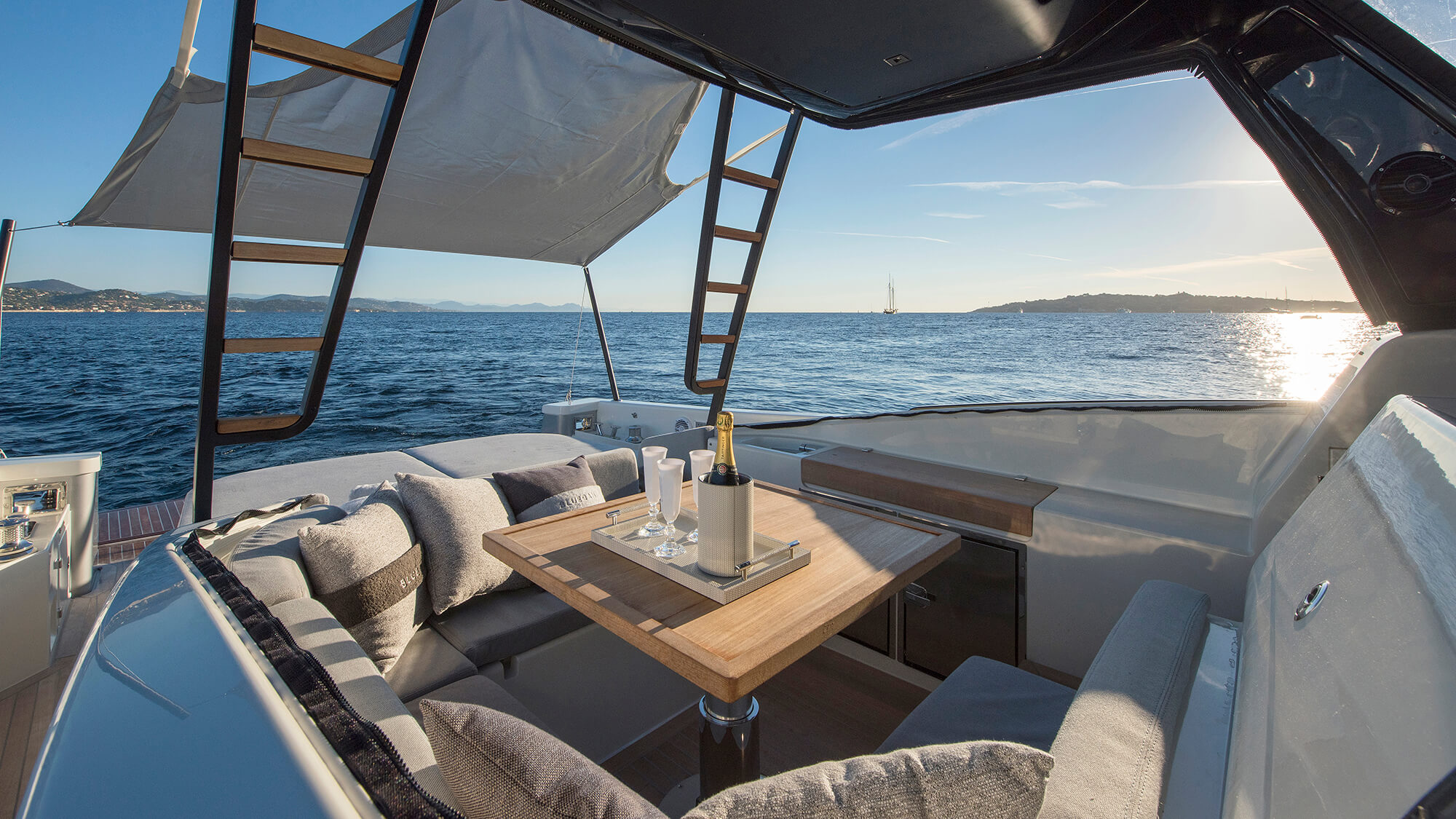 Bluegame BG42 | Экстерьер 4