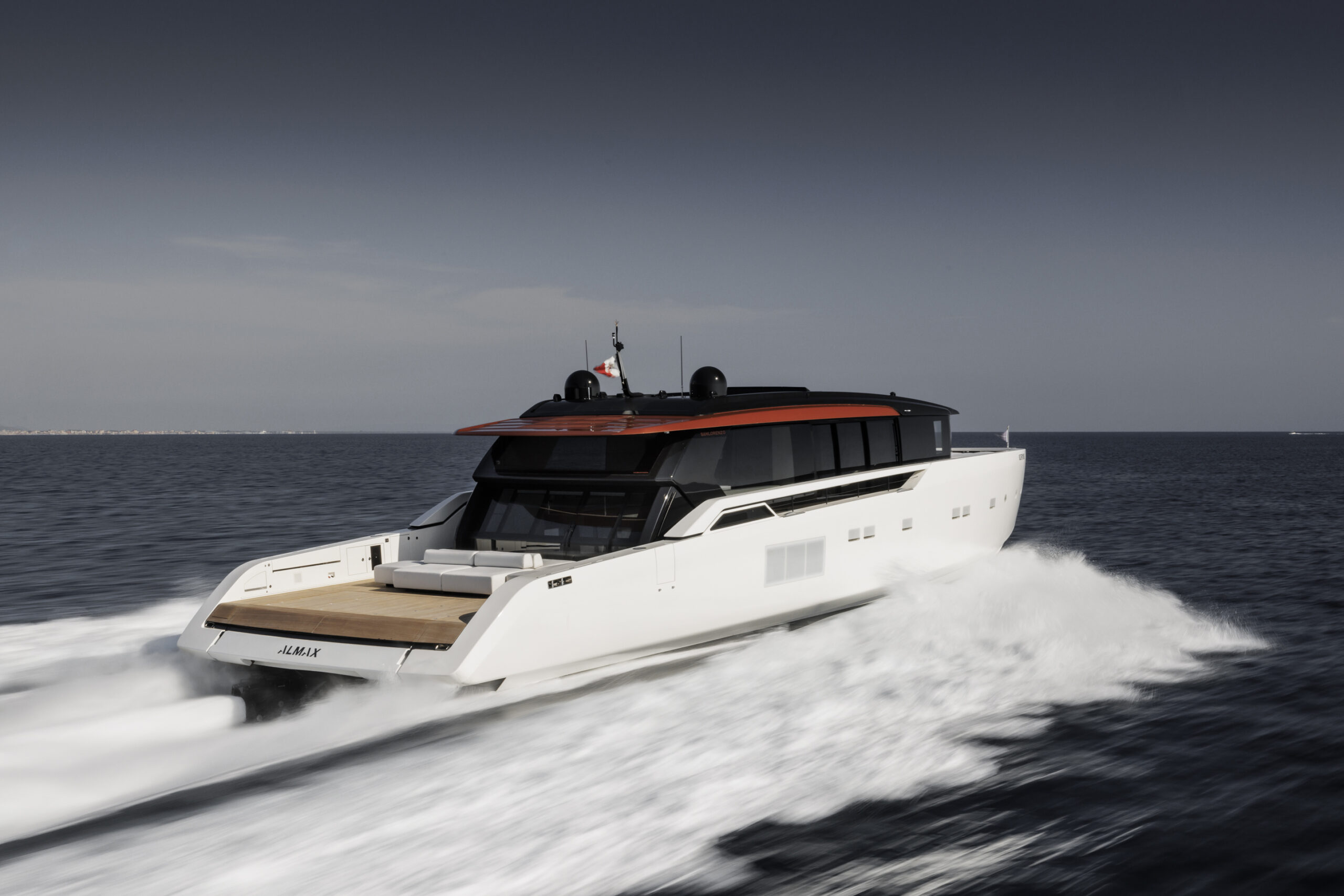 Sanlorenzo SP110 | Экстерьер 1