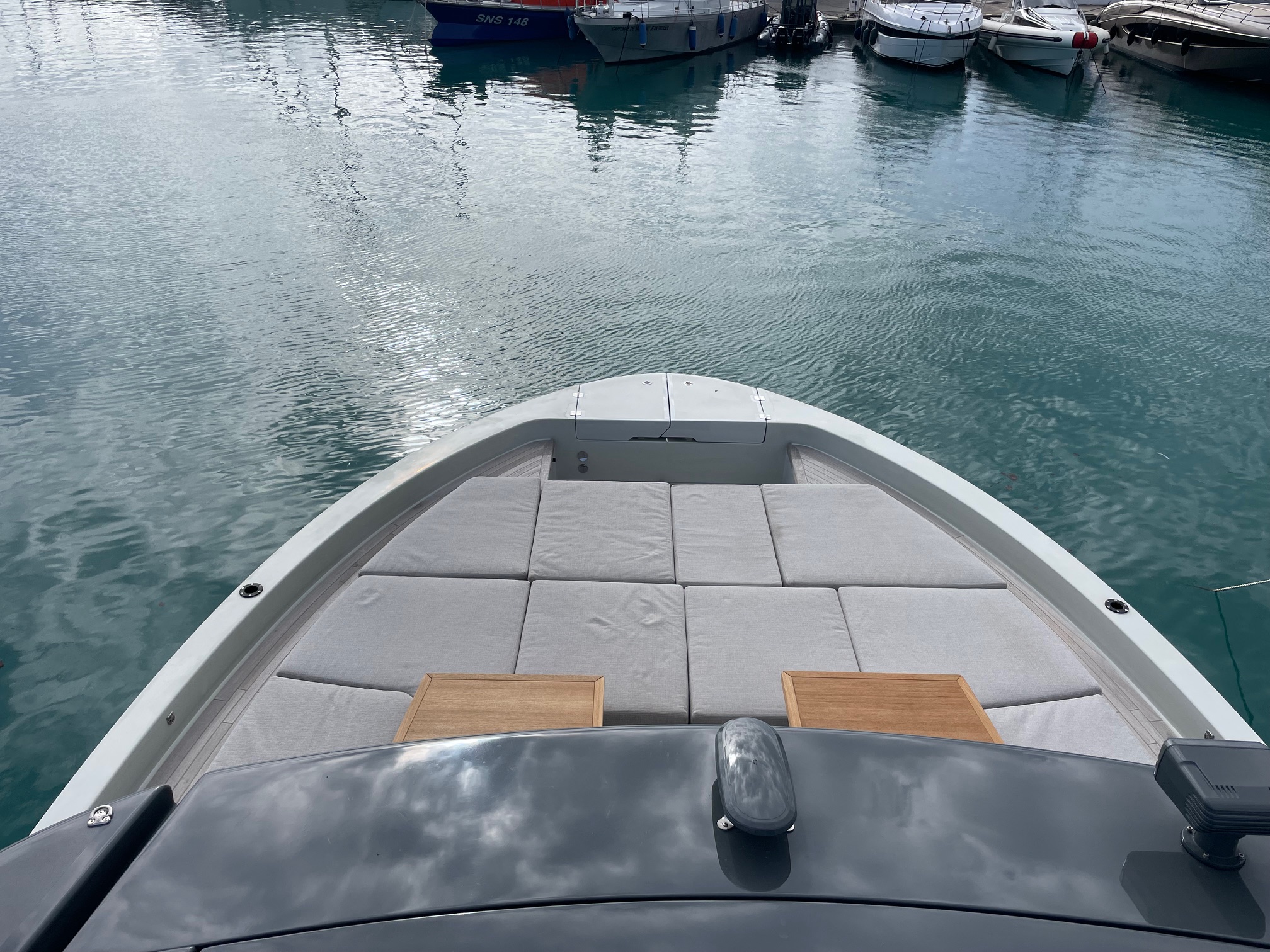 Bluegame BGX60 | Экстерьер 7