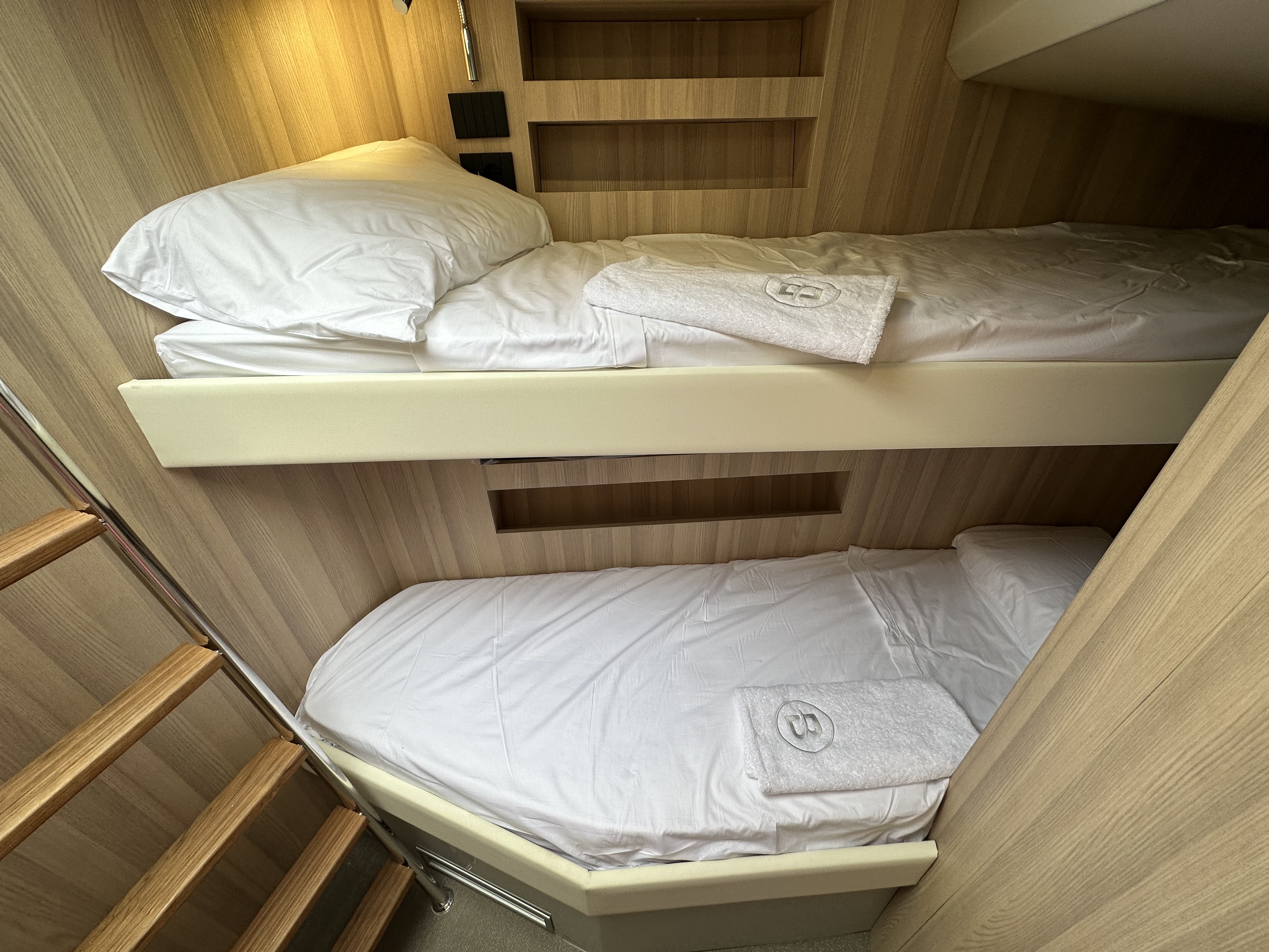 Bluegame BGX60 | Интерьер 16