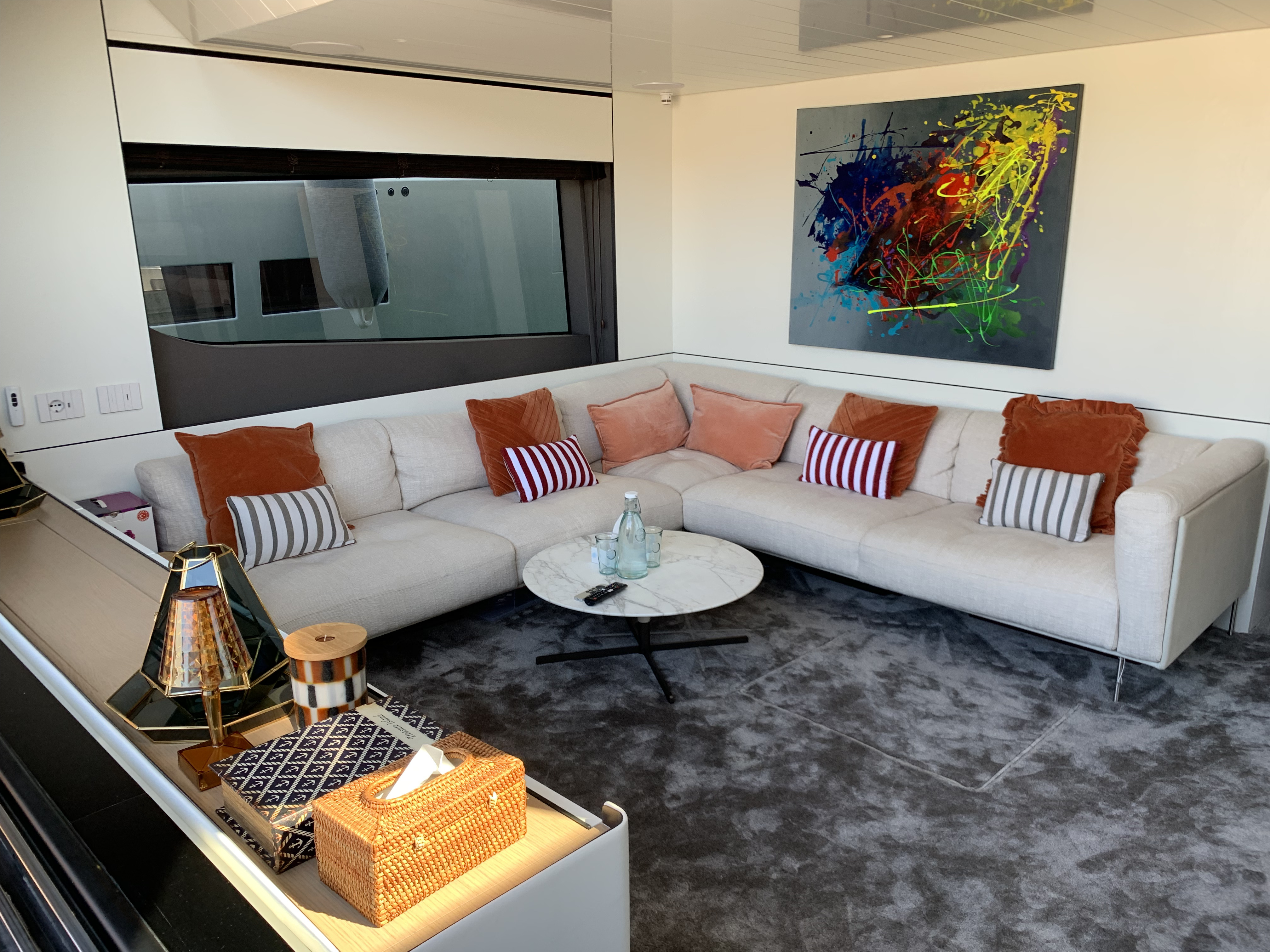 Bluegame BGX70 | Интерьер 3