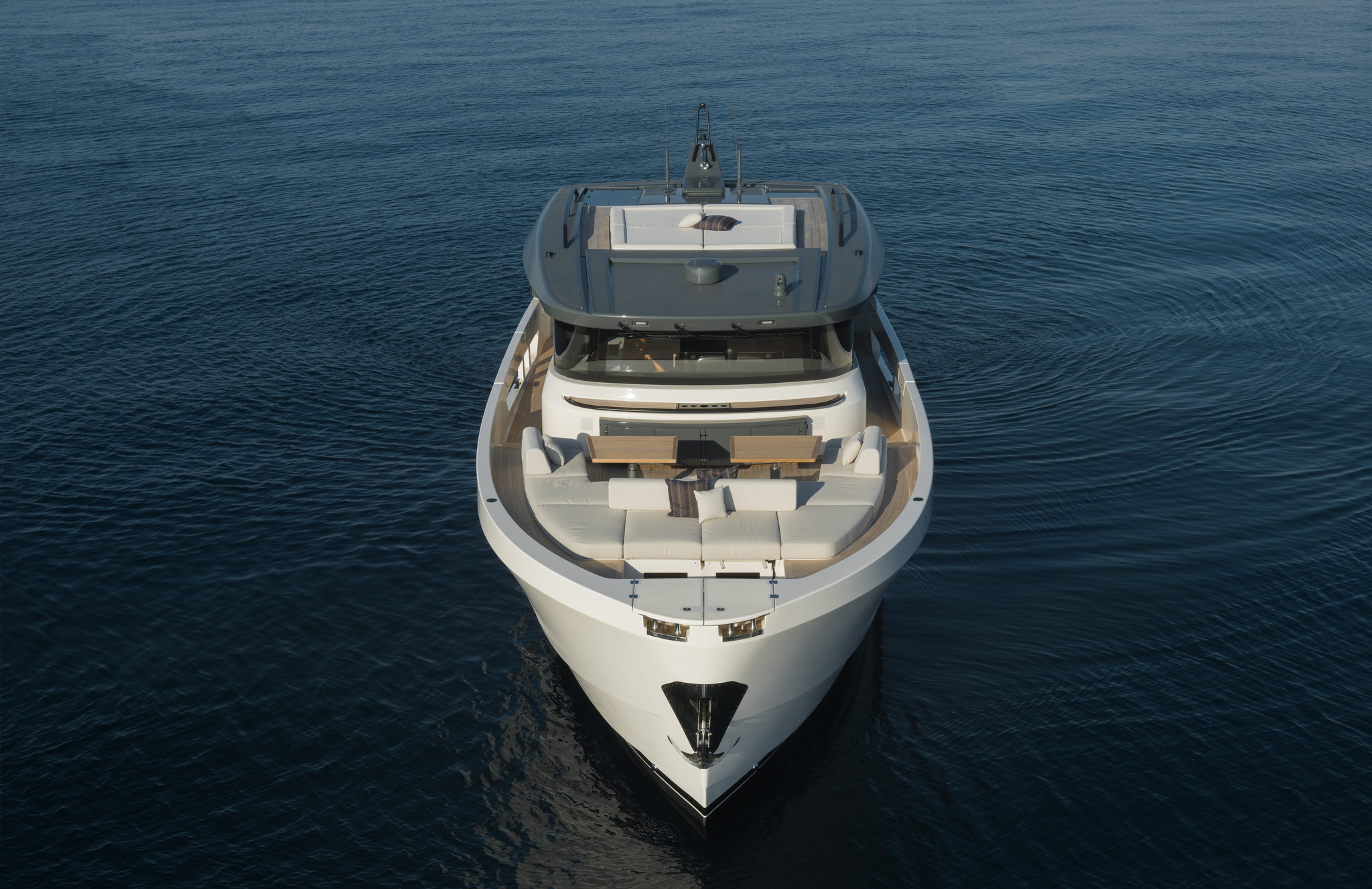 Bluegame BGX73 | Экстерьер 2