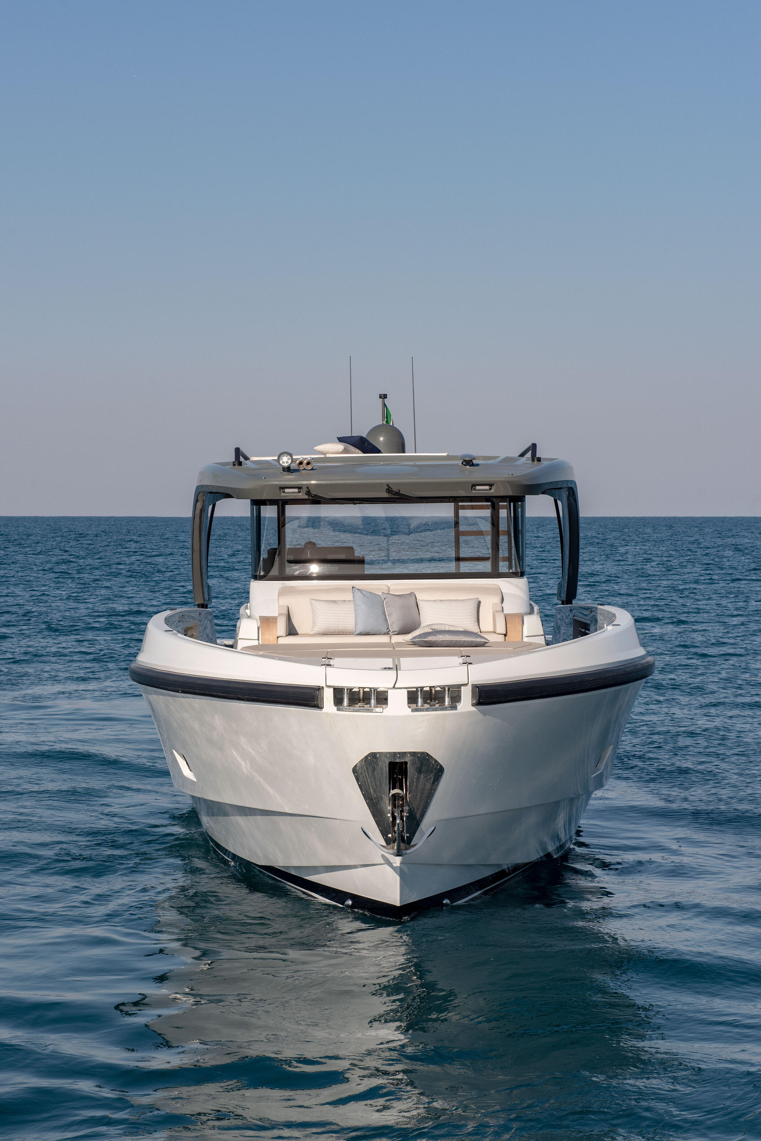 Bluegame BG54 | Экстерьер 8