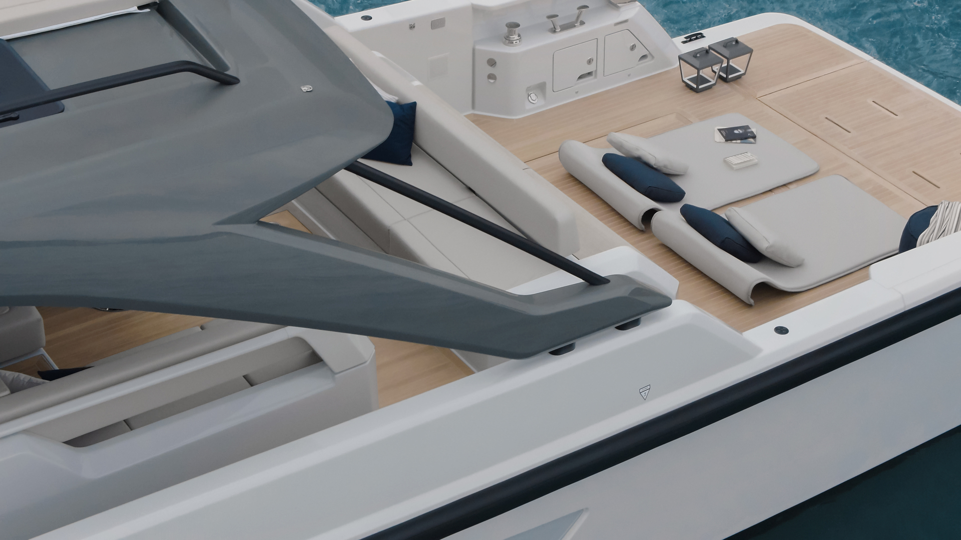 Bluegame BG54 | Экстерьер 9