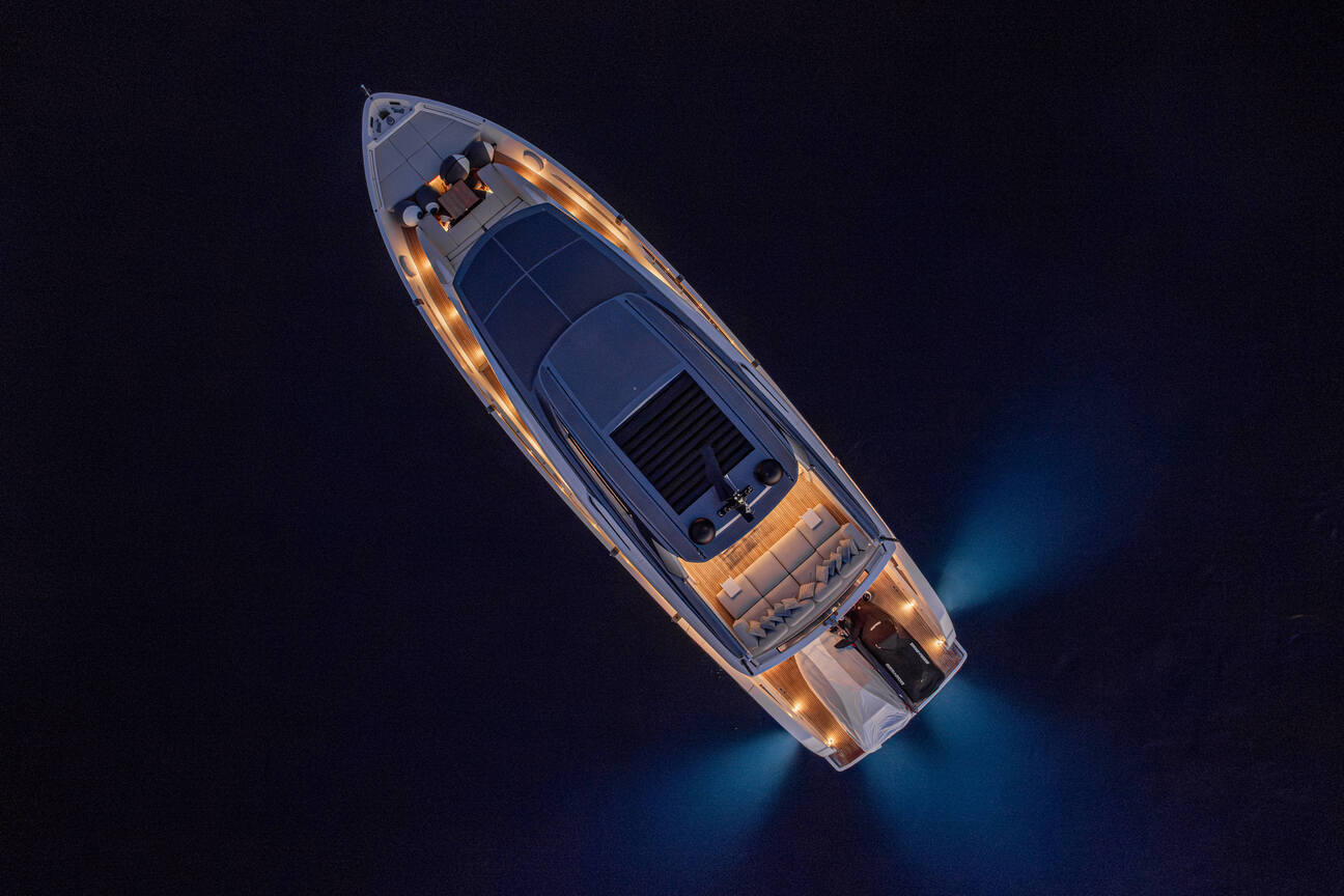 Sanlorenzo SX76 | Экстерьер 9