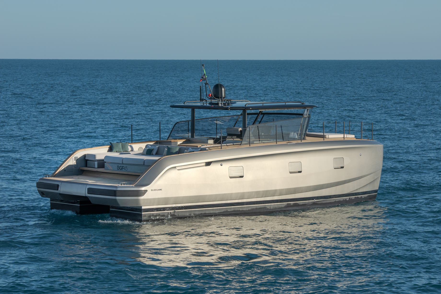Bluegame BGF45 | Экстерьер 2