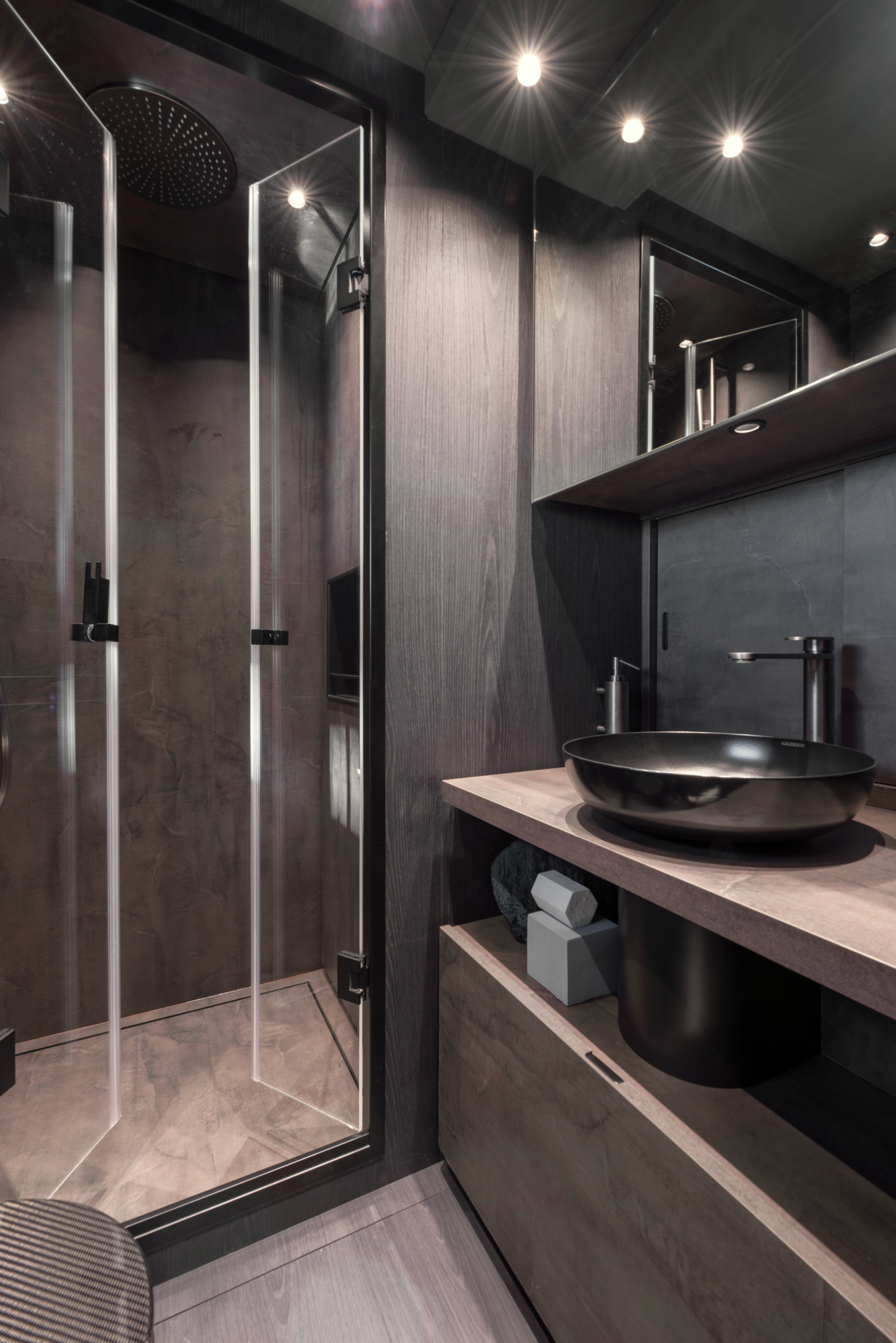 Bluegame BGF45 | Интерьер 6